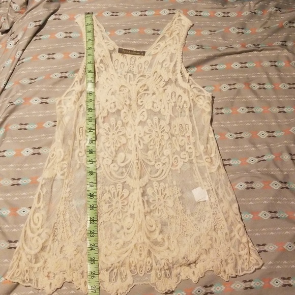 Finn & Clover Lace See Through Tank - Picture 4 of 7